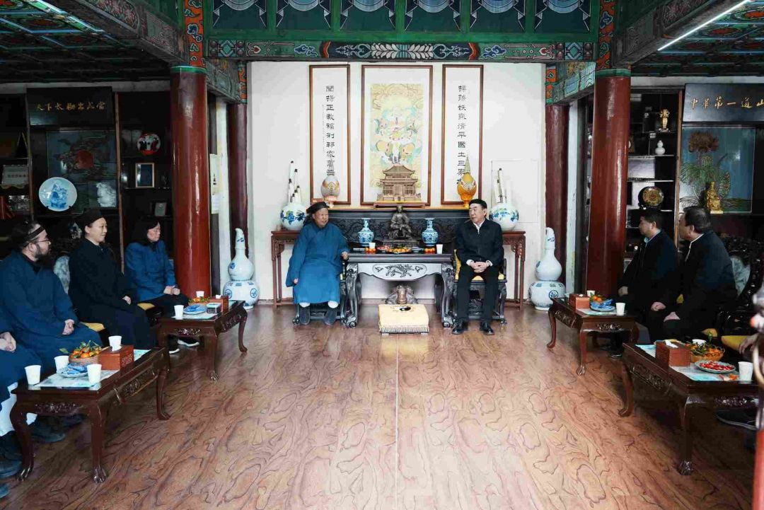 协会动态 | 十堰市人大常委会副主任、武当山特区党工委书记师利龙走访慰问武当山道教协会